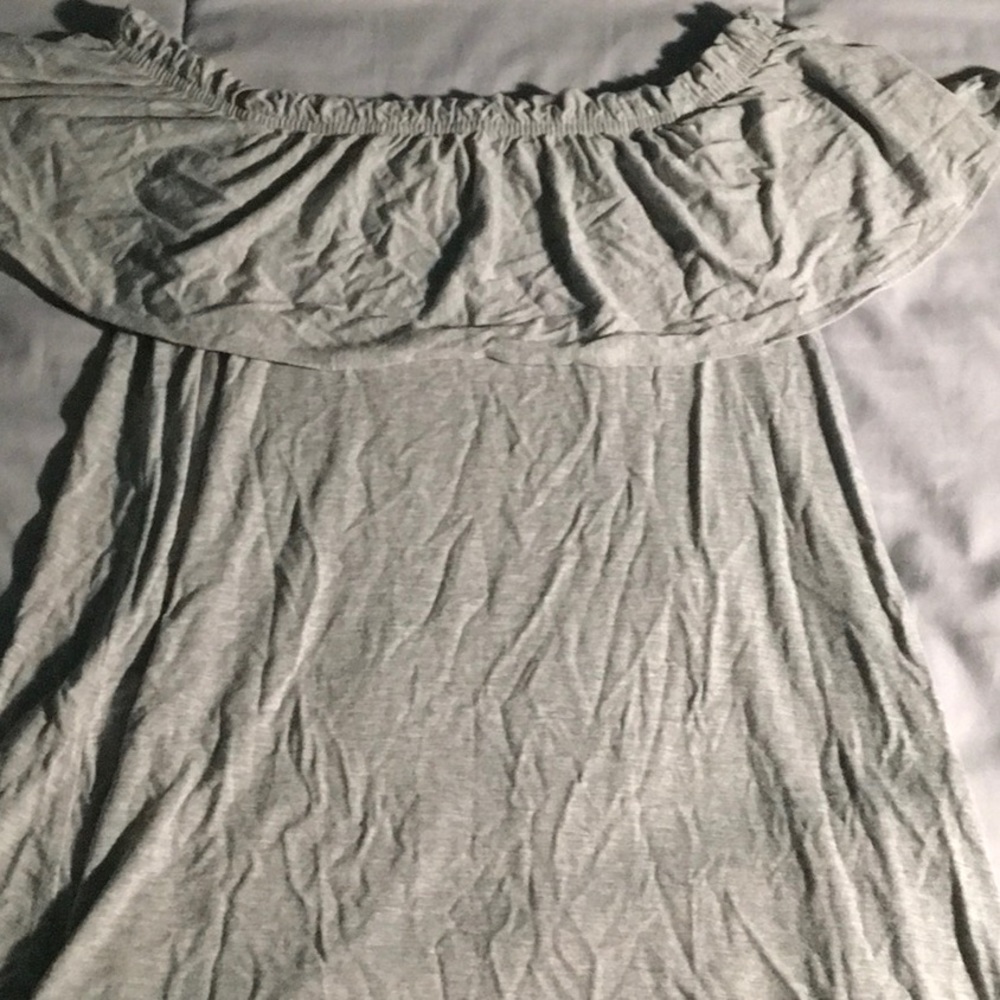 Abercrombie & Fitch off the shoulder shirt